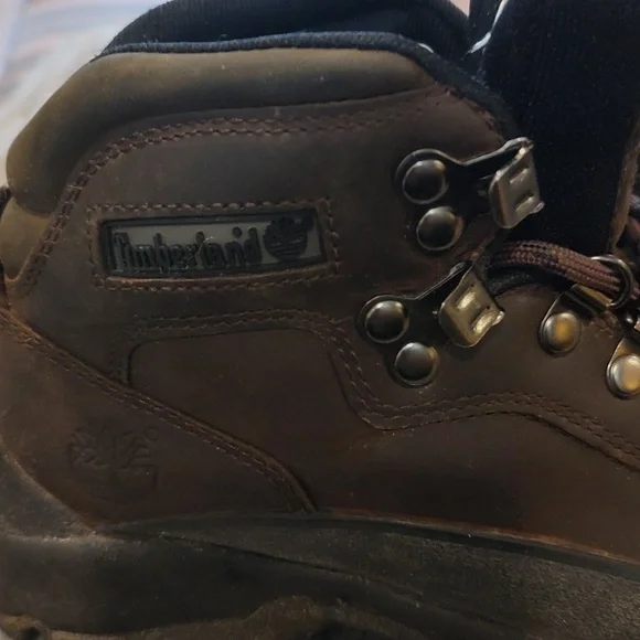 Women's Timberland Hiking Boots - Picture 8 of 9